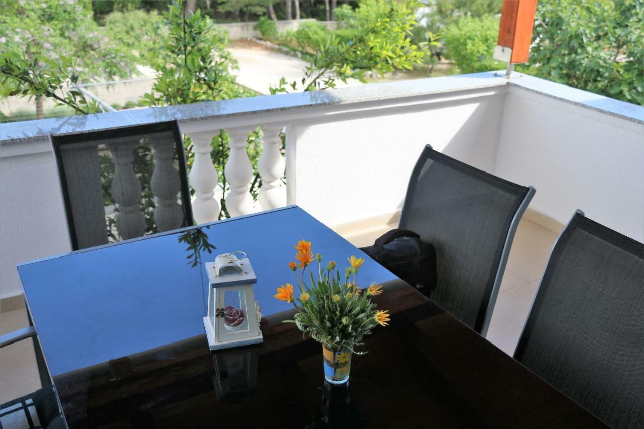Apartments Vir Delfin Екстериор снимка