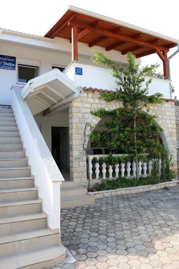 Apartments Vir Delfin Екстериор снимка