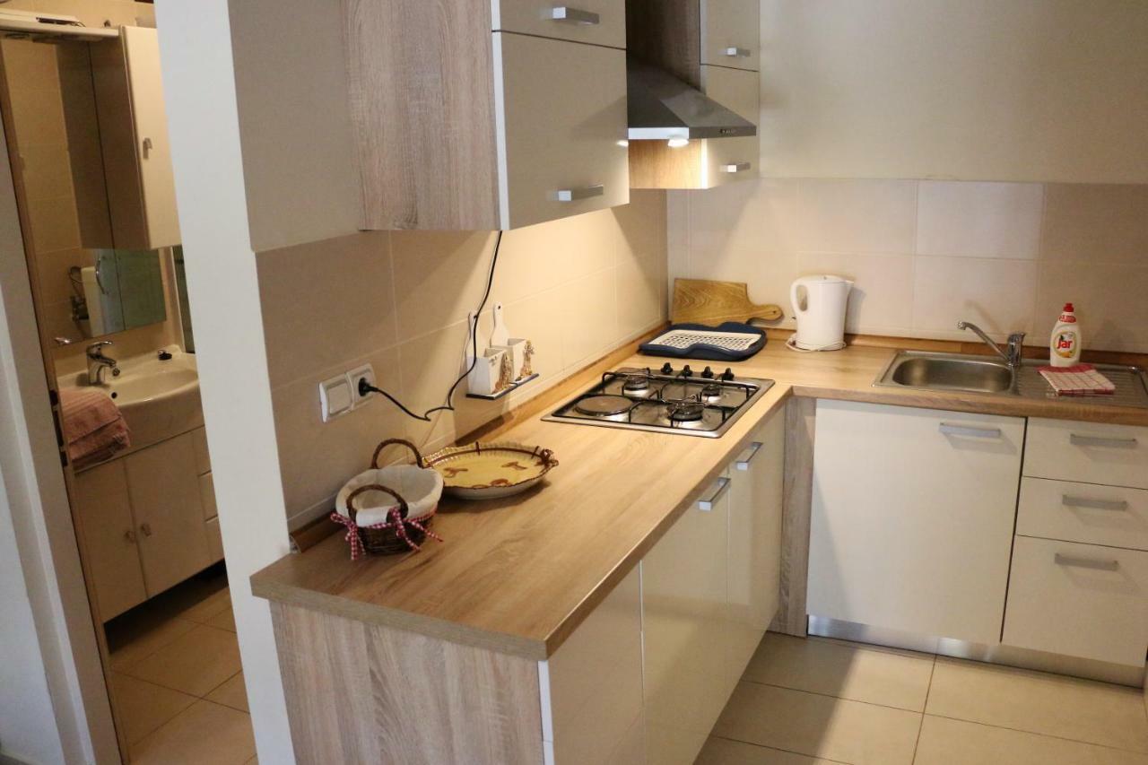 Apartments Vir Delfin Екстериор снимка