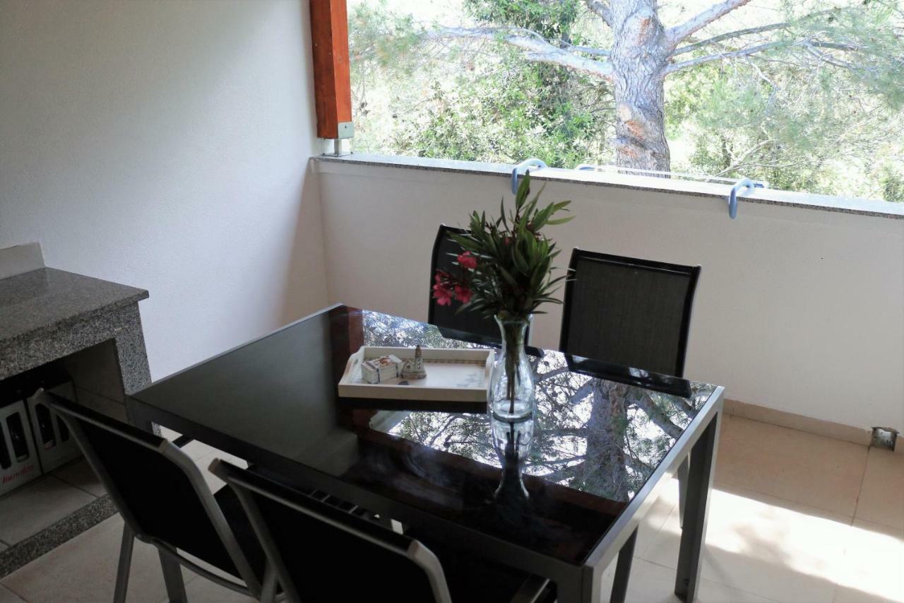 Apartments Vir Delfin Екстериор снимка
